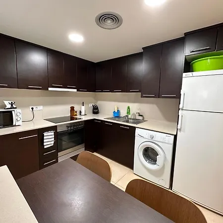 Pis Amb Parquing Al Centre De Apartman