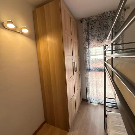 Pis Amb Parquing Al Centre De Apartman Palamós